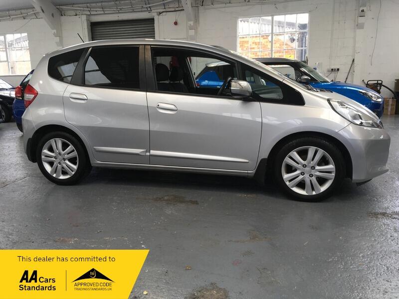 Used Honda Jazz 2015 for sale - 76000555: Photo 6
