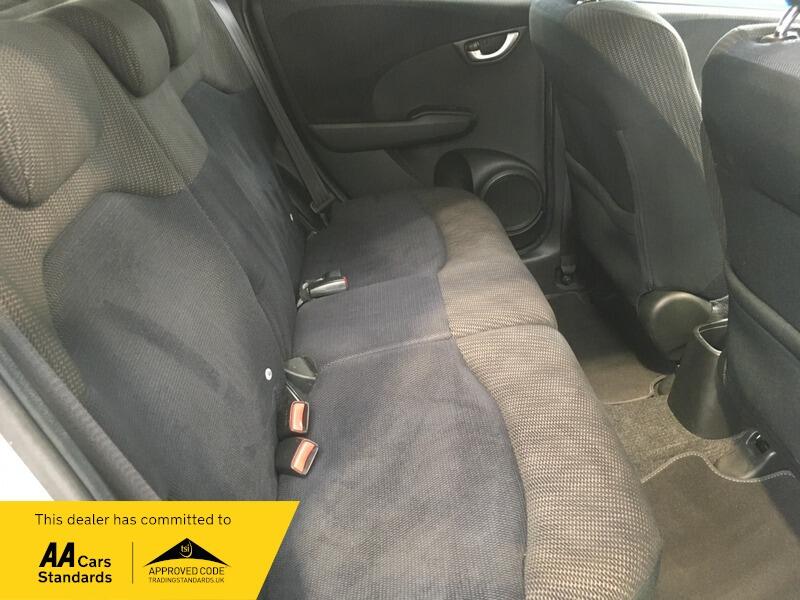 Used Honda Jazz 2015 for sale - 76000555: Photo 8