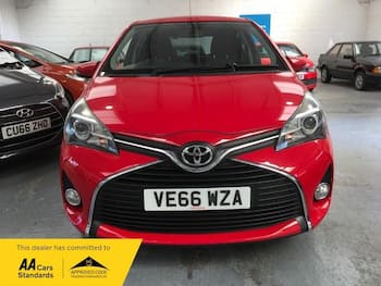 Used Toyota Yaris 2016 for sale - 79453033: Photo