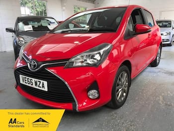 Used Toyota Yaris 2016 for sale - 79453033: Photo