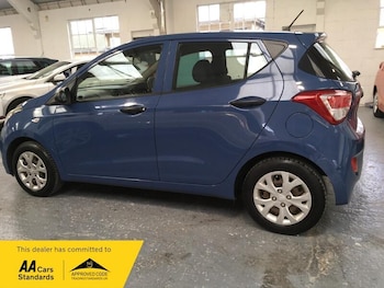 Used Hyundai i10 2016 for sale - 79602057: Photo