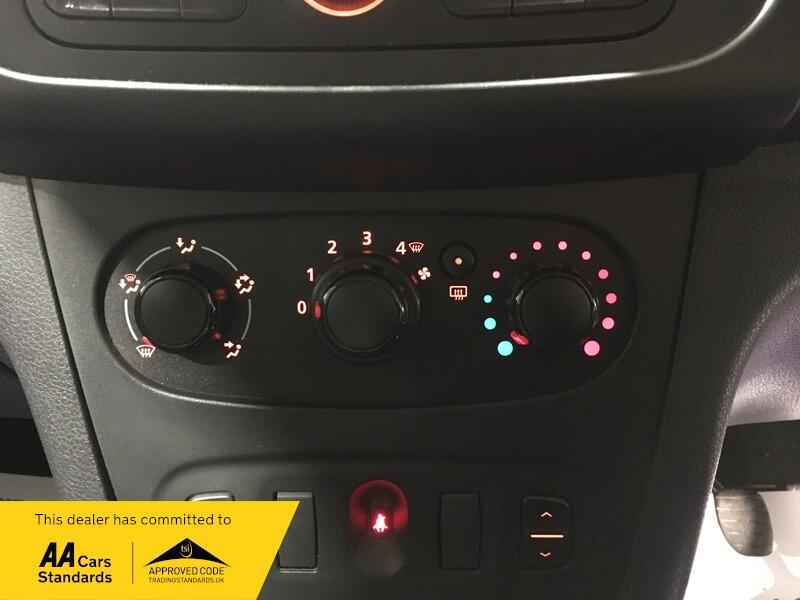 Used Dacia Sandero 2016 for sale - 76512687: Photo 16