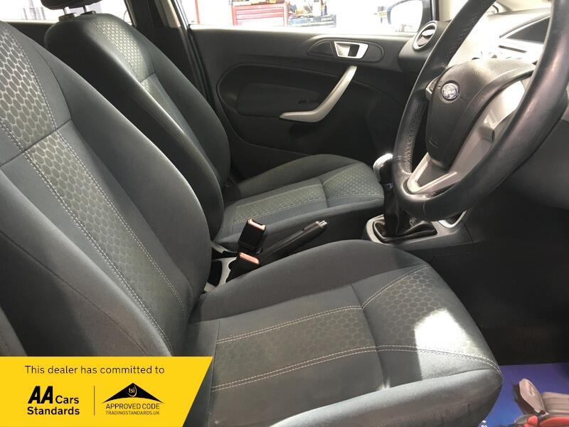 Used Ford Fiesta 2011 for sale - 76389070: Photo 10