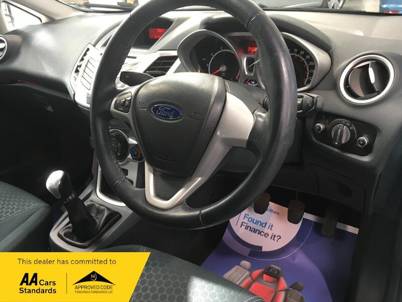 Used Ford Fiesta 2011 for sale - 76389070: Photo 11
