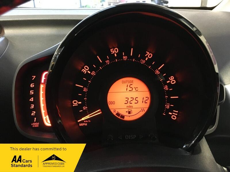 Used Toyota AYGO for sale - 77840013: Photo 11