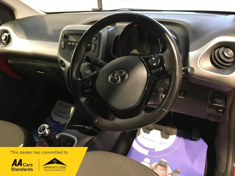 Used Toyota AYGO for sale - 77840013: Photo 9