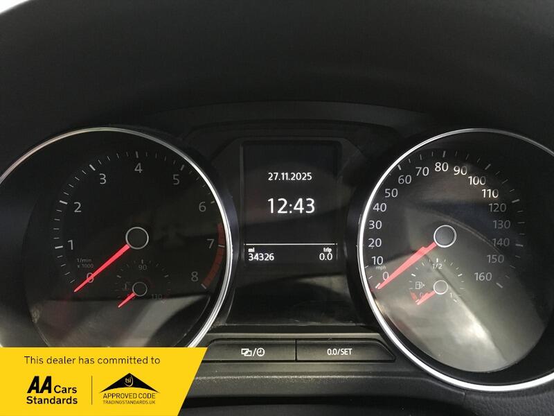 Used Volkswagen Polo 2015 for sale - 76714343: Photo 13