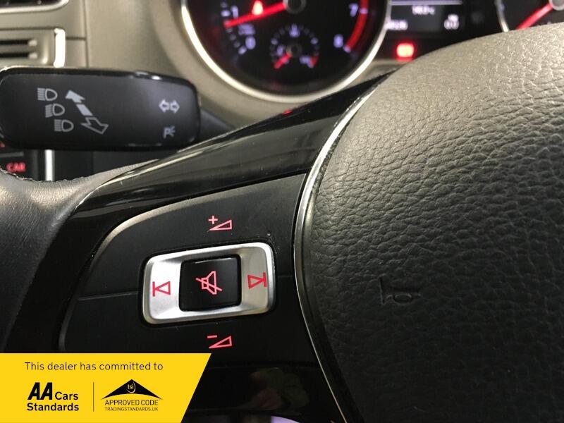 Used Volkswagen Polo 2015 for sale - 76714343: Photo 18