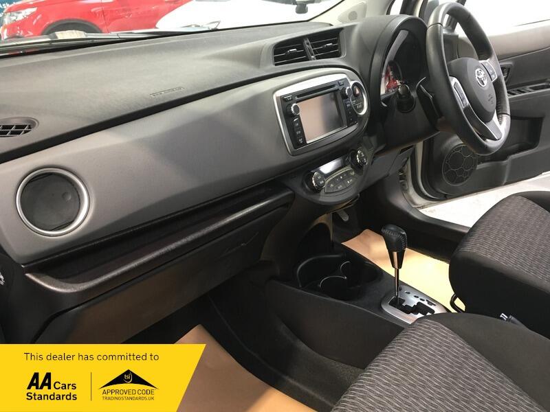 Used Toyota Yaris for sale - 77190578: Photo 12