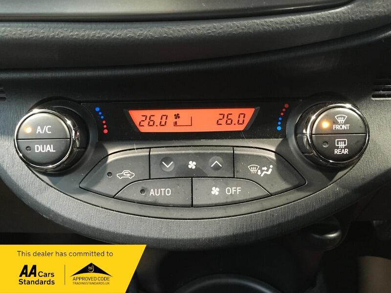 Used Toyota Yaris for sale - 77190578: Photo 17