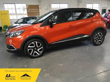 Used Renault Captur 2017 for sale - 77646298: Photo
