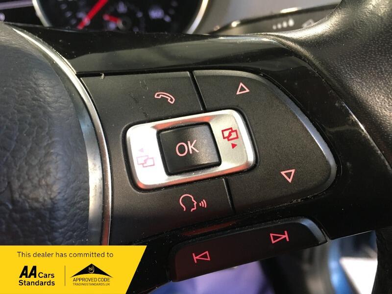 Used Volkswagen Polo 2015 for sale - 76657639: Photo 19