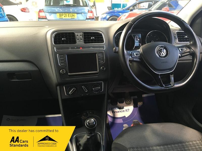 Used Volkswagen Polo 2015 for sale - 76657639: Photo 9