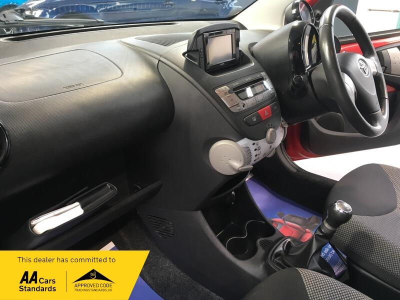 Used Toyota AYGO 2013 for sale - 76537634: Photo 11