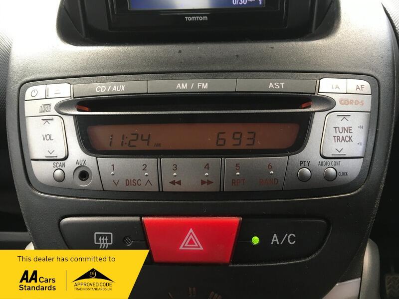 Used Toyota AYGO 2013 for sale - 76537634: Photo 15