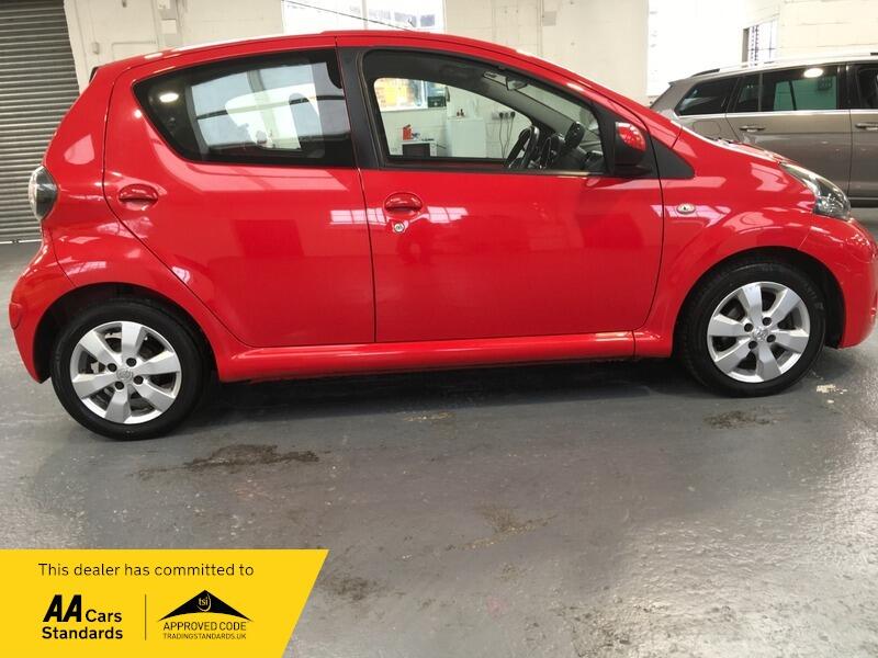 Used Toyota AYGO 2013 for sale - 76537634: Photo 8