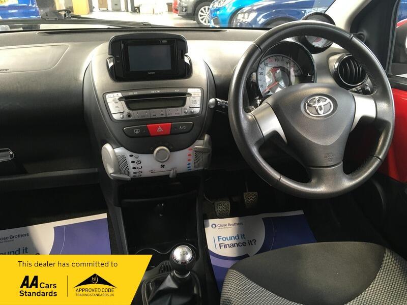 Used Toyota AYGO 2013 for sale - 76537634: Photo 9