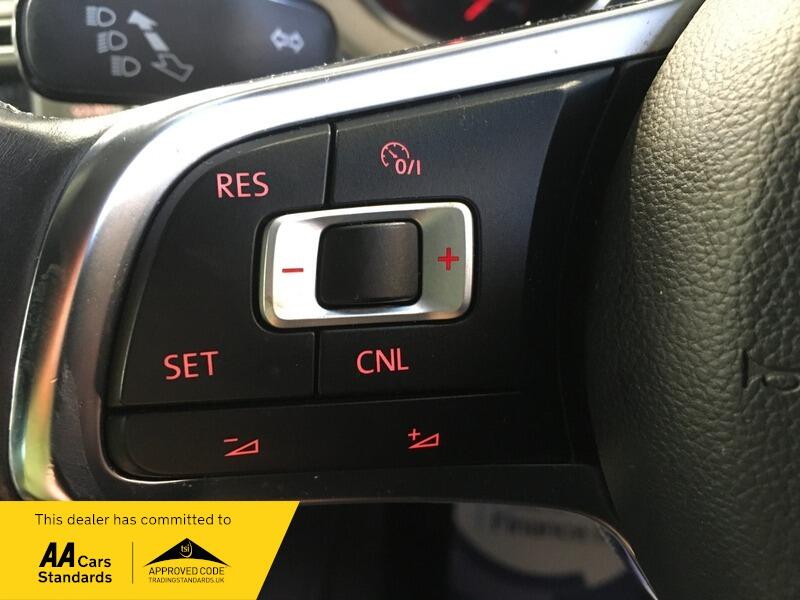 Used Volkswagen Polo 2016 for sale - 76561020: Photo 21