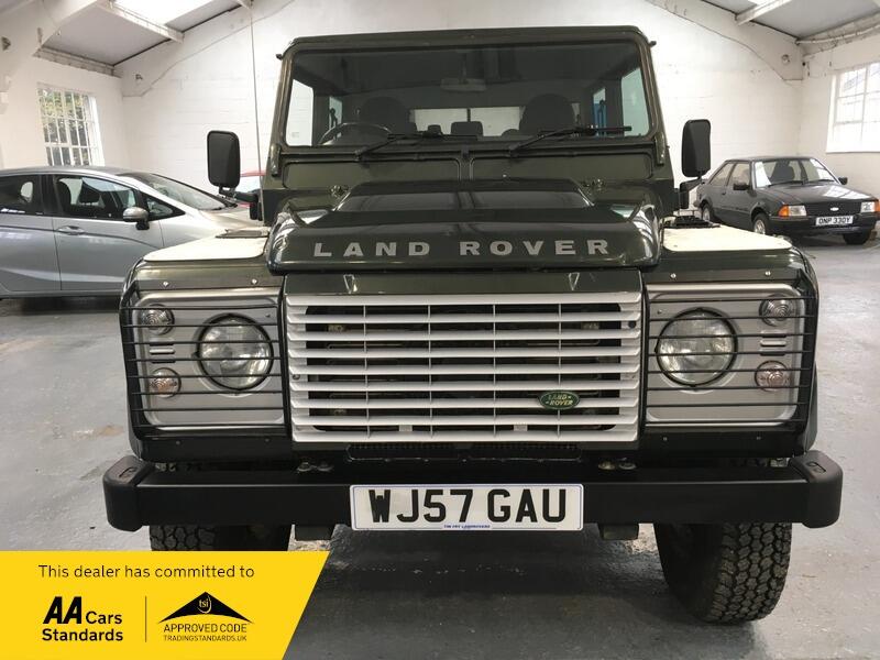 Used Land Rover Defender 2007 for sale - 76432855: Photo 2