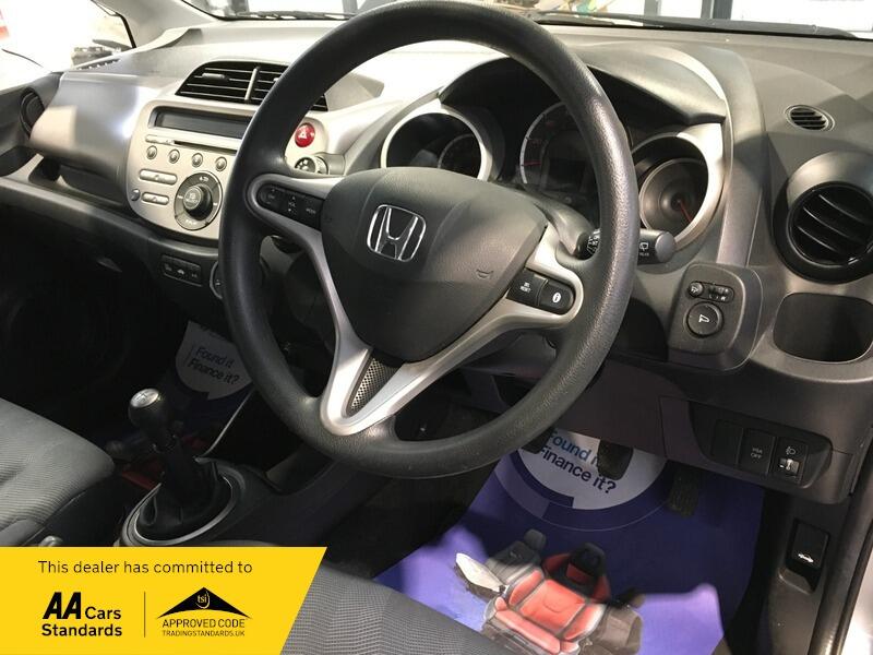 Used Honda Jazz 2009 for sale - 77839575: Photo 11