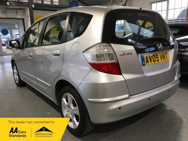 Used Honda Jazz 2009 for sale - 77839575: Photo 5