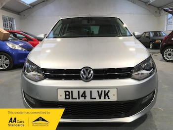 Used Volkswagen Polo 2014 for sale - 77839136: Photo