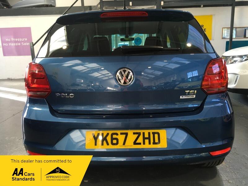 Used Volkswagen Polo 2017 for sale - 76349117: Photo 6