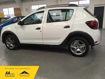 Used Dacia Sandero Stepway 2018 for sale - 77290628: Photo