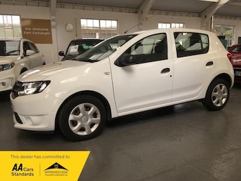 Used Dacia Sandero 2016 for sale - 75884539: Photo