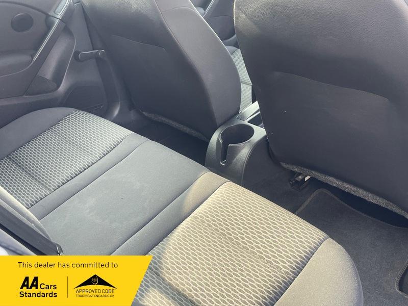 Used Volkswagen Golf 2010 for sale - 76151404: Photo 13