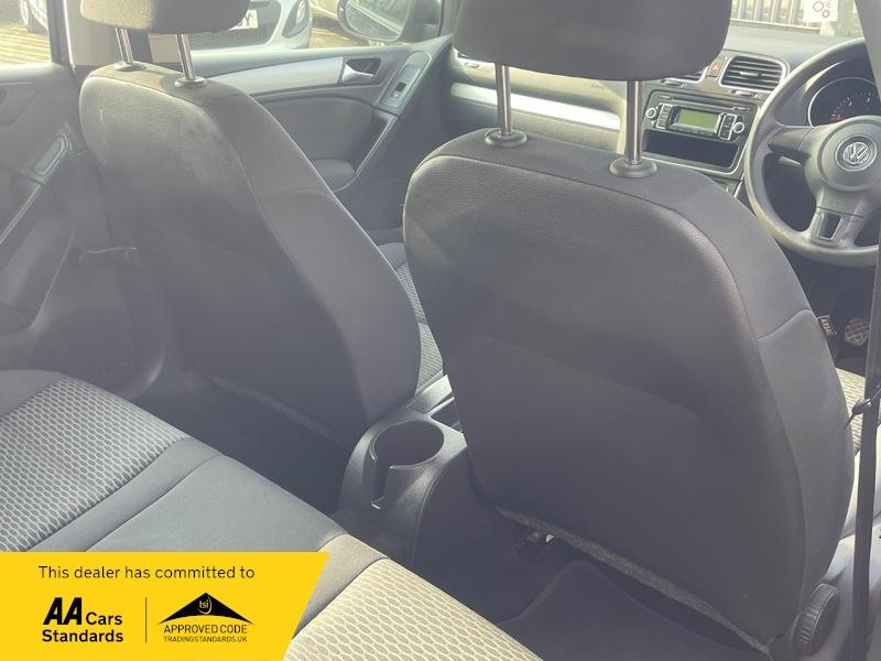 Used Volkswagen Golf 2010 for sale - 76151404: Photo 14