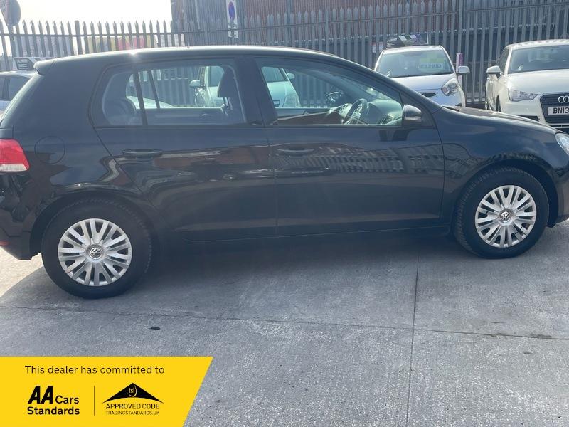 Used Volkswagen Golf 2010 for sale - 76151404: Photo 4