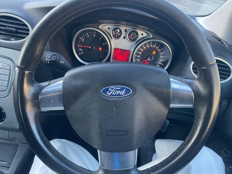 Used Ford Focus 2009 for sale - 76645006: Photo 15