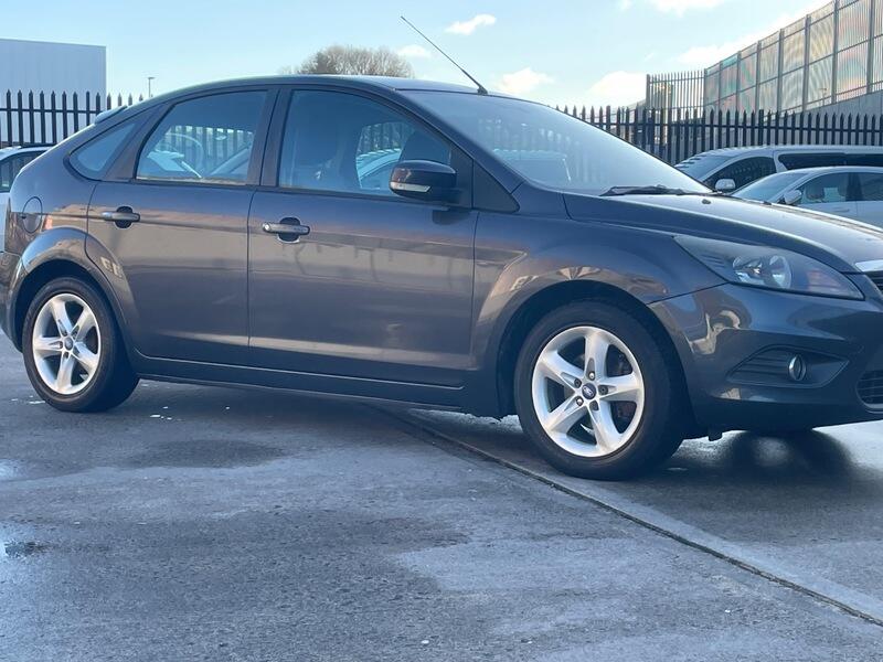 Used Ford Focus 2009 for sale - 76645006: Photo 2