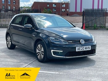 Used Volkswagen Golf 2020 for sale - 76130278: Photo