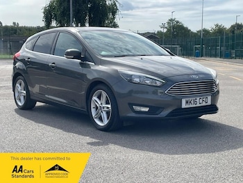 2016 (16) - 1.0T EcoBoost Zetec Hatchback 5dr Petrol Manual Euro 6 (s/s) (100 ps)