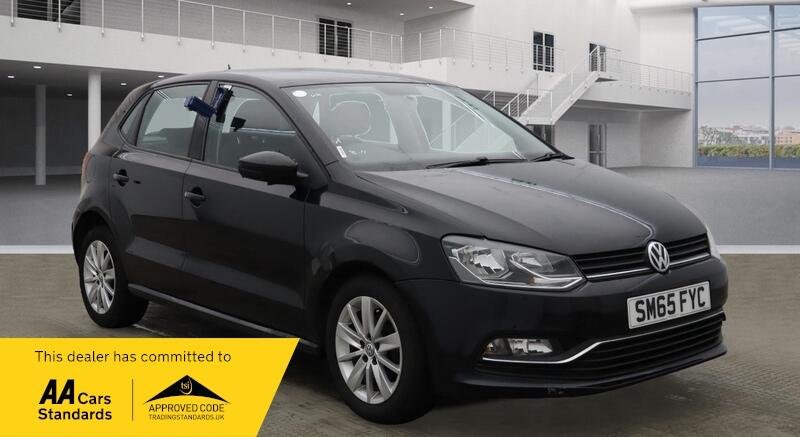 Used Volkswagen Polo 2015 for sale - 76765143: Photo 1