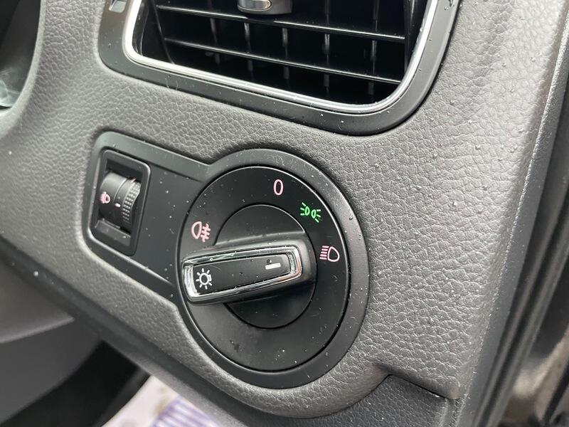 Used Volkswagen Polo 2015 for sale - 76765143: Photo 18