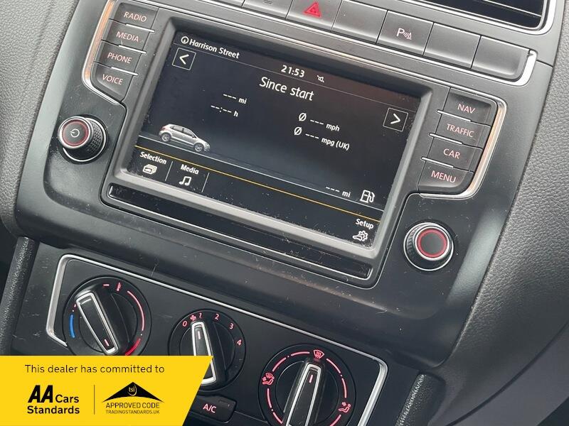 Used Volkswagen Polo 2015 for sale - 76765143: Photo 26