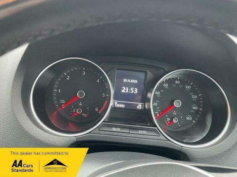 Used Volkswagen Polo 2015 for sale - 76765143: Photo 33