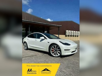Used Tesla Model 3 2019 for sale - 76130287: Photo