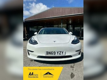 Used Tesla Model 3 2019 for sale - 76130287: Photo