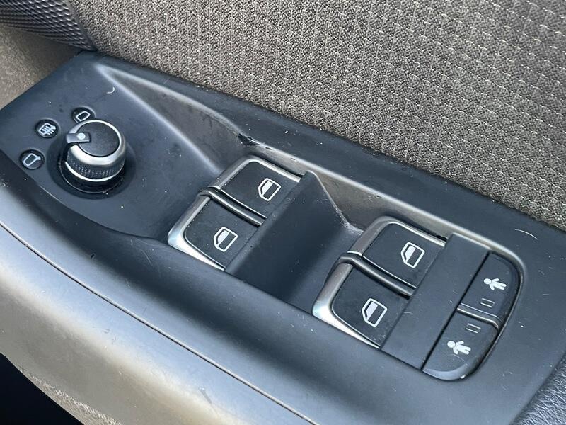 Used Audi Q3 2013 for sale - 76645185: Photo 30