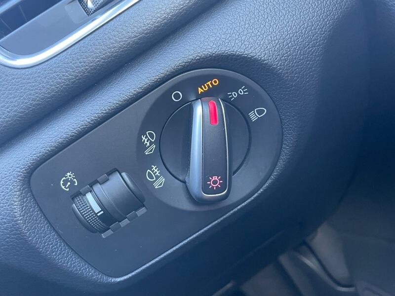 Used Audi Q3 2013 for sale - 76645185: Photo 45