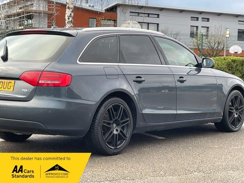 Used Audi A4 2010 for sale - 76645351: Photo 9