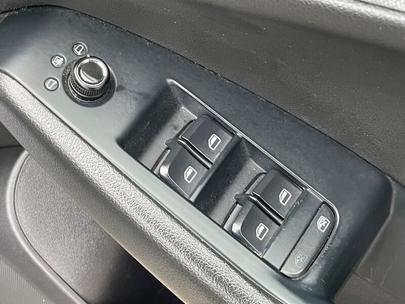 Used Audi Q5 2010 for sale - 77331054: Photo 19