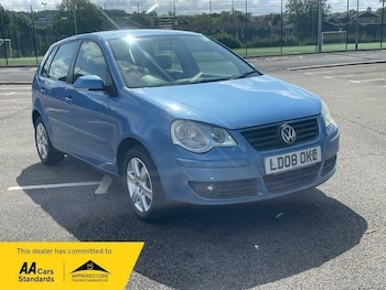 Used Volkswagen Polo 2008 for sale - 76130300: Photo