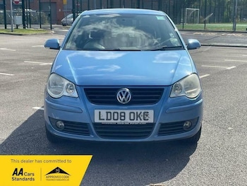 Used Volkswagen Polo 2008 for sale - 76130300: Photo