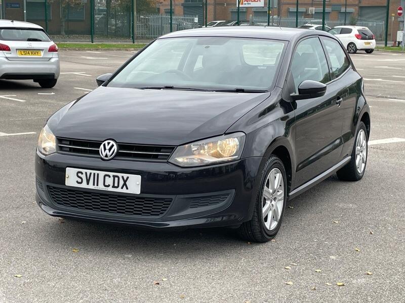 Used Volkswagen Polo 2011 for sale - 76645644: Photo 2