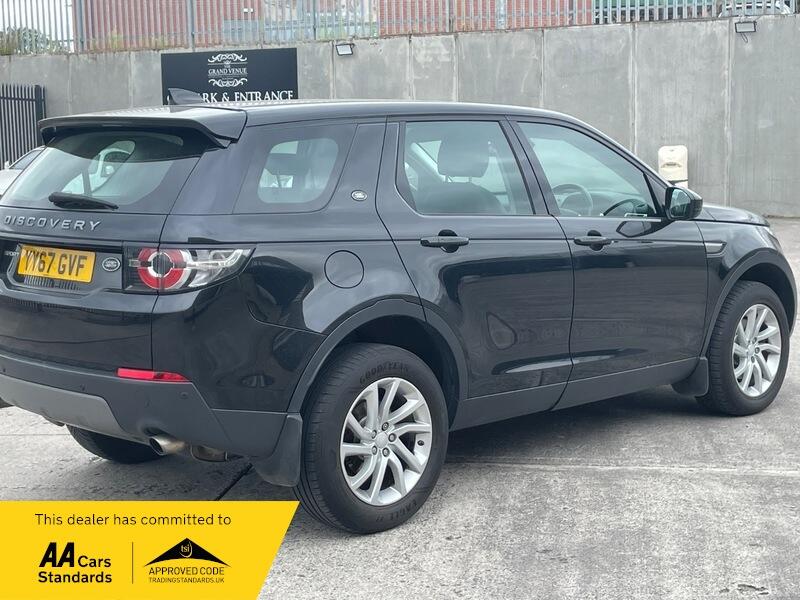 Used Land Rover Discovery Sport 2017 for sale - 76151892: Photo 6
